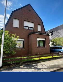 Charmantes Zweifamilienhaus mit großer Dachterrasse... - Delmenhorst