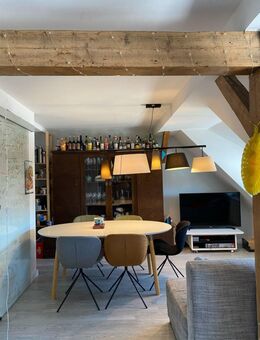 modernes und möbliertes Zimmer in 5er WG - Saarbrücken