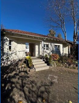 Schönes Architektenhaus mit großem Garten in ländlichem Idyll - beziehbar nach Absprache! - Mühlingen