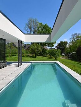 Outstanding! Luxuriöses Bauhaus in Top-Lage Bredeney mit Parkgarten, Pool & Garagen - Essen