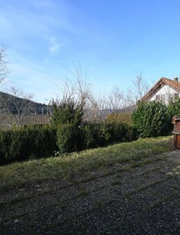Moderne 2-Zimmer-Wohnung mit großzügiger Terrasse in schöner Aussichtslage - Baiersbronn
