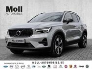 Volvo XC40 Plus Dark 2WD B3 EU6d digitales Cockpit Memory Sitze Soundsystem HarmanKardon LED - Aachen