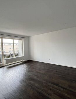 Ihr neues Zuhause in Neu-Ulm - Sonnige 2-Zimmer-Wohnung mit Balkon und Tiefgaragenstellplatz - Neu Ulm