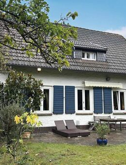 Freistehendes Haus mit schönem Garten in begehrter Wohnlage! - Düsseldorf