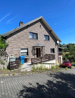Sanierungsbedürftiges Einfamilienhaus mit Garage und Garten auf 570?m² Grundstück in Rodershausen - Rodershausen