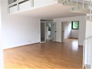 - helle 4,5-Zi.-Maisonettewohnung mit Dachterrasse in Rheinnähe - - Bonn