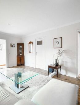 Beste Basis für Ihren Doppelhaus-Neubau - Grundstück mit Altbestand und Baugenehmigung - Norderstedt