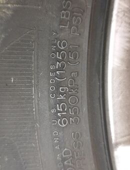 vier fast neuwertige Sommerreifen mit Felgen für Mercedes CDI 220 an Selbstabholer zu verkaufen - Bonn