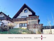 2-Familien Generationen Haus in Bühlertal. Kachelofen, Terrasse, Doppelgarage, Garten, Aussichtslage - Bühlertal
