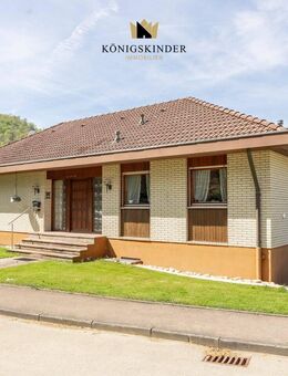 Die Sonne jeden Tag zu Gast - Großzügiges Einfamilienhaus mit Einliegerwohnung, Garten und Garage - Bad Ditzenbach
