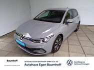 VW Golf, 1.5 TSI VIII LIFE APP, Jahr 2023 - Lennestadt
