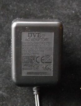 AC Adaptor DVE SNG-29a C39280-Z4-C494 zwei Netzteile je 5,- - Flensburg