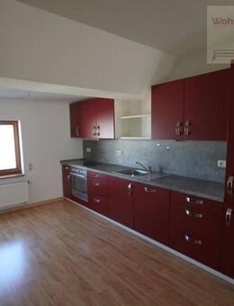 Gemütliche und modern sanierte Dachgeschosswohnung im Zentrum von Annaberg!! - Annaberg-Buchholz