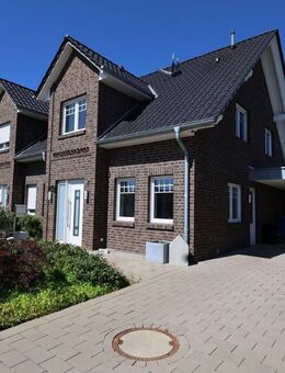 Anfragestopp! Neuwertige DHH in Mühlen zu vermieten - Steinfeld (Oldenburg)