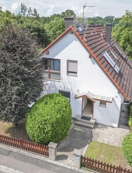 Sonniges Einfamilienhaus mit ELW als Familienidyll - Ihr neues Zuhause - Neunkirchen (Brand)