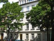 Schöne 3-Raum-Dachgeschosswohnung mit Einbauküche stadtzentrumsnah - Chemnitz