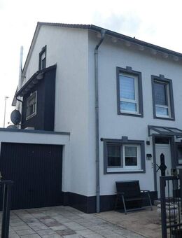 Reihenendhaus mit elegantem Wintergarten und idyllischem Garten - Wohnen im Frankfurter Osten! - Frankfurt (Main)