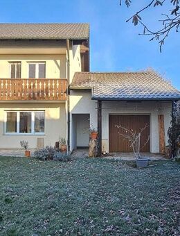 -RESERVIERT- Modernisierte Doppelhaushälfte mit Garage und 380 m² Grundstück in Langenpreising - Langenpreising