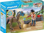 Playmobil® Hufschmied Ben & Achilles (71357), Horses of Waterfall Konstruktions-Spielset, (15 St)