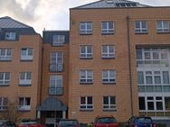 Provisionsfreie, bezugsfreie 2-Zimmer-Maisonette-Wohnung mit Dachterrasse und EBK in Preetz - Preetz (Schleswig-Holstein)