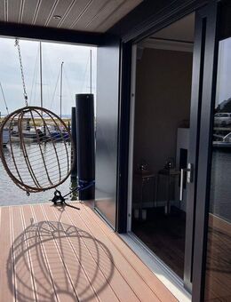 LUXUS Hausboot - 3 Etagen - 100m² Wohnen + 120 m² SONNENTERRASSE - Kamin, Kino, komplett individuell - Potsdam