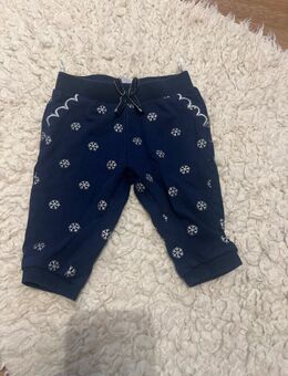 Schöne Hose mit Schneeflocken - Schnaittenbach