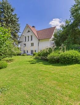 Wohnen im Grünen - Weitläufiges Anwesen mit 9 Zimmern, Waldpanorama und viel Raum zur Entfaltung - Oberwiesen