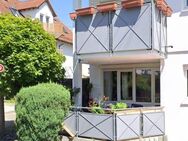 Provisionsfrei, schöne und helle Drei-Zimmerwohnung in Randlage inkl. 2 Tiefgararenplätze - Winnenden