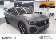 VW Touareg, 3.0 TDI R-Line Black Style, Jahr 2023 - Bad Nauheim