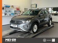 VW T-Roc, 1.5 TSI Life, Jahr 2024 - Tostedt