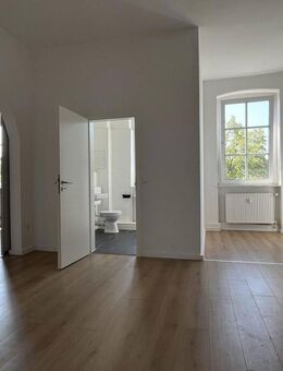 helle 4-Zimmer-Wohnung im 2. OG - Naumburg (Saale)