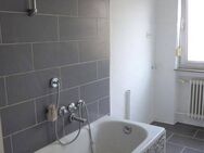 Rodalben: Helle WOHNUNG mit 3 Zimmern, Wohnküche, Bad, Balkon, zentral und ruhig, Baumbuschstr. - Rodalben