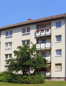 Geräumige 3-Zimmer-Wohnung mit Tageslichtbad - Hanau (Brüder-Grimm-Stadt)