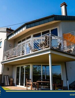 Luxus trifft Weitblick-Großzügiges Anwesen mit Einliegerwohnung, Pool & Wellnessbereich zu verkaufen - Überherrn