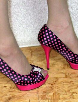 High Heels Gr. 39 / Absatzhöhe 10 cm / Pumps / Damenschuhe / Juliet - München