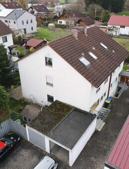 GROßZÜGIGE DOPPELHAUSHÄLFTE mit schönem GARTEN in Burgau - Burgau