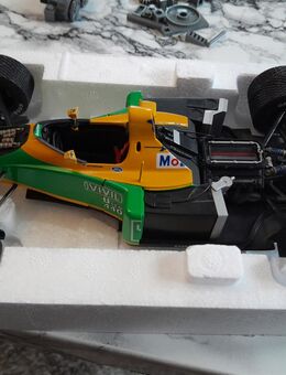 Benetton Ford B 192 Winner GP Belgien 1992 Michael Schumacher mit Regegenreifen und 3 Teilig also Technik Model 1:18 OVP - Ravensburg Zentrum