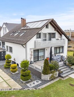 Exklusives Einfamilienhaus – Hochwertig saniert mit Großzügiger Terrasse und Garten - Meckenbeuren