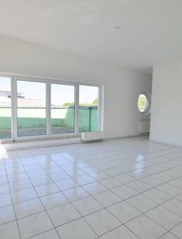 Im Himmel von Marl! Moderne, frisch renovierte 2-Raum WHG mit zwei Dachterrassen im Zentrum von Marl - Marl (Nordrhein-Westfalen)