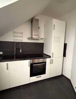 Dachgeschosswohnung mit Terrasse | EBK und Klimaanlage - Sandersdorf Petersroda