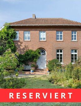 Charakteristisches Wohnhaus auf einem parkähnlichen Grundstück - Wielen