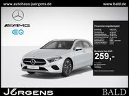 Mercedes A 200, Progressive MBUX Winter, Jahr 2023 - Hagen (Stadt der FernUniversität)