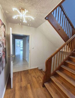 Einziehen, wohlfühlen, das perfekte Haus für Ihre Zukunft - Mainbernheim