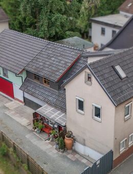 Hier stimmen die inneren Werte! Neue Heizung, neues Bad und schöne Einbauküche! Balkon und Garage! - Neustadt (Coburg)