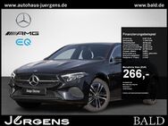 Mercedes A 250, e Progressive-Advanced 17, Jahr 2023 - Altenkirchen (Westerwald)