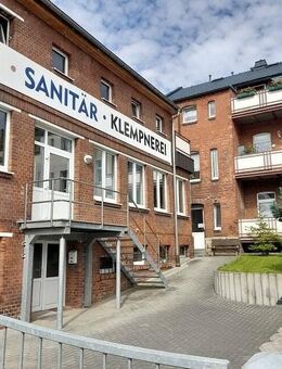 MFH mit Hinterhaus saniert, vermietet in zentraler Lage - Wilkau-Haßlau