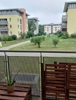 Reduziert und provisionsfrei! 2-Zimmer-Küche-Bad, mit Balkon, TG und Keller - Potsdam