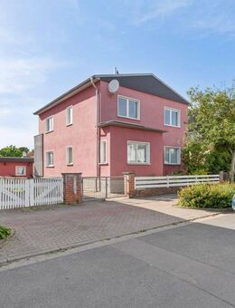 Stadthaus, 2 Wohneinheiten zzgl. Bungalow massiv, Gartenpool, PKW-Stellplatz in Magdeburg/Cracau - Magdeburg