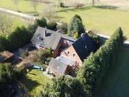 Ein-/ Zweifamilienhaus in Alleinlage von Westoverledingen - Westoverledingen