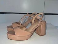 Getragene High Heels mit Plateau - Saarlouis Zentrum